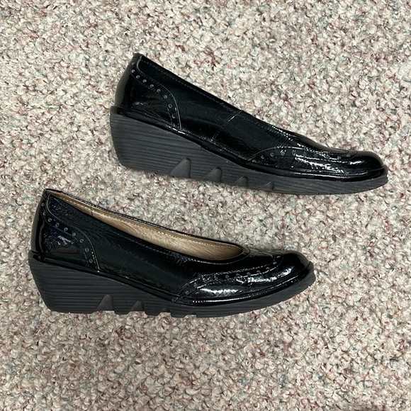 Fly London wedge heel Oxford style shoes - Picture 5 of 11